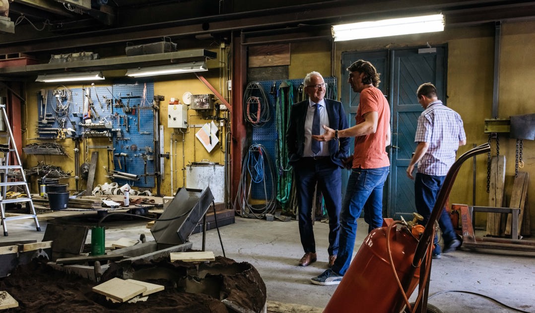 Olsen Nauen Klokkestøperi, klokkespill, kirkeklokker, skipsklokker, 1844, gårdsklokker, norsk industri, småklokker, ISS, norges største salgsklokke