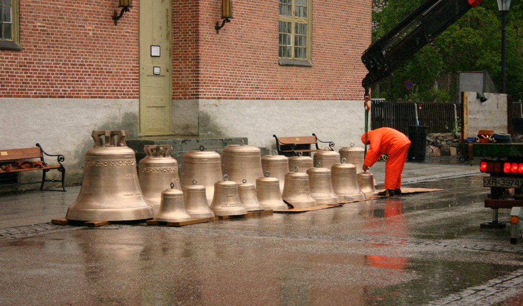 Olsen Nauen Klokkestøperi, klokkespill, kirkeklokker, skipsklokker, 1844, gårdsklokker, norsk industri, småklokker, kongsberg kirke