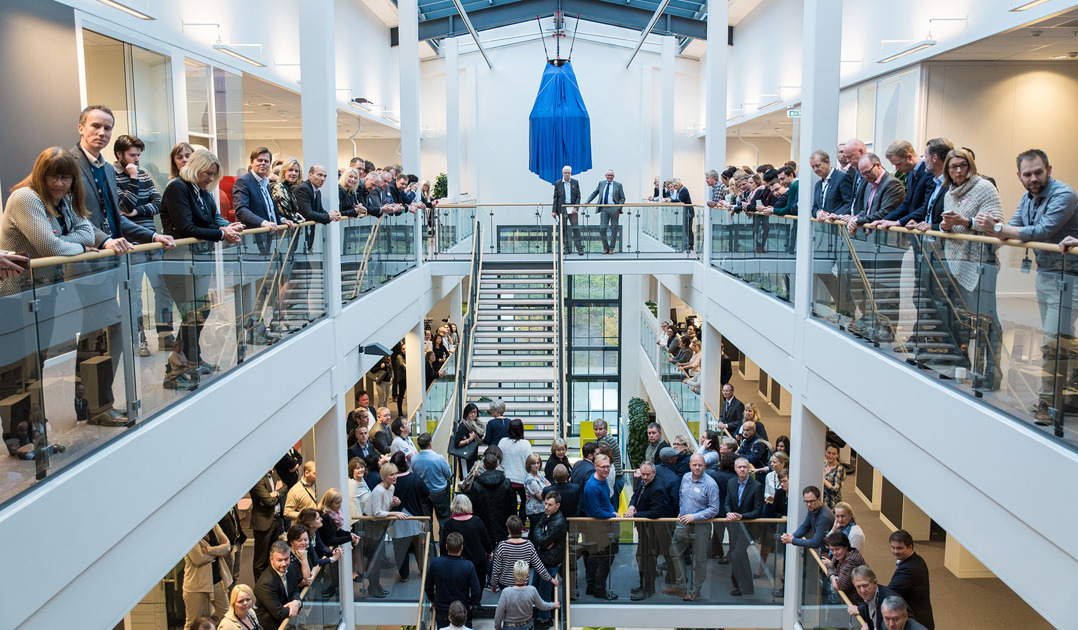 Olsen Nauen Klokkestøperi, klokkespill, kirkeklokker, skipsklokker, 1844, gårdsklokker, norsk industri, småklokker, ISS, norges største salgsklokke